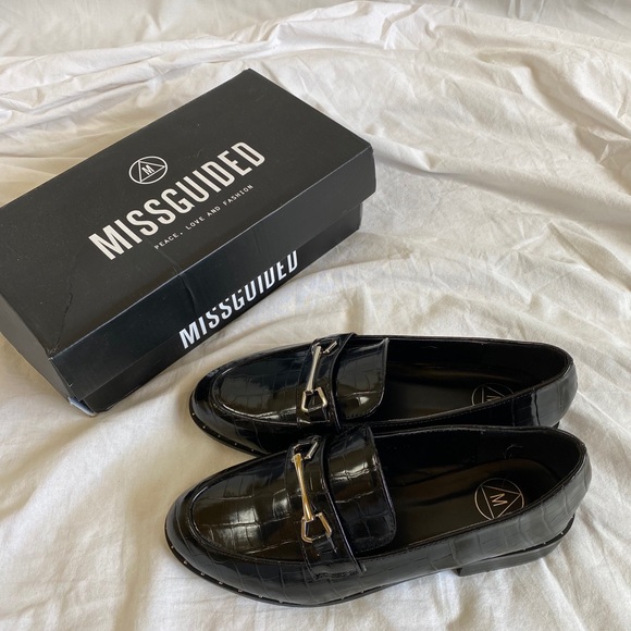 MISSGUIDED patent faux leather croc loafers - Picture 7 of 11